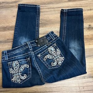 Miss Me boyfriend Capri jeans Floral bling pockets Dark Wash size 26